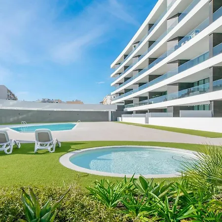 Vibrant Marina Luxury In