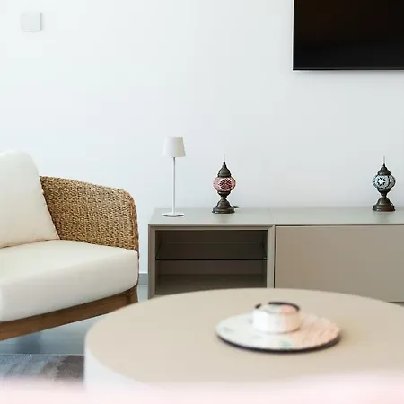 Vibrant Marina Luxury In * Lagos
