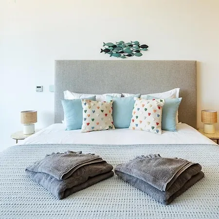 Vibrant Marina Luxury In